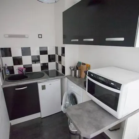 Apartment Studio De Charme A Deux Pas Du Vieux Marche La Rochelle (Charente-Maritime)